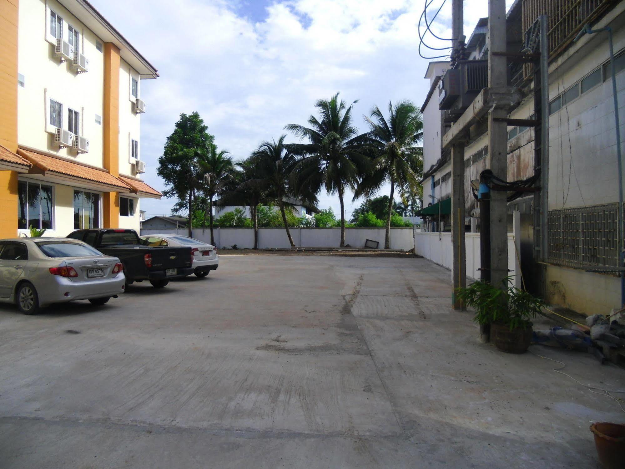 Na Chaidej Hotel Surat Thani Luaran gambar